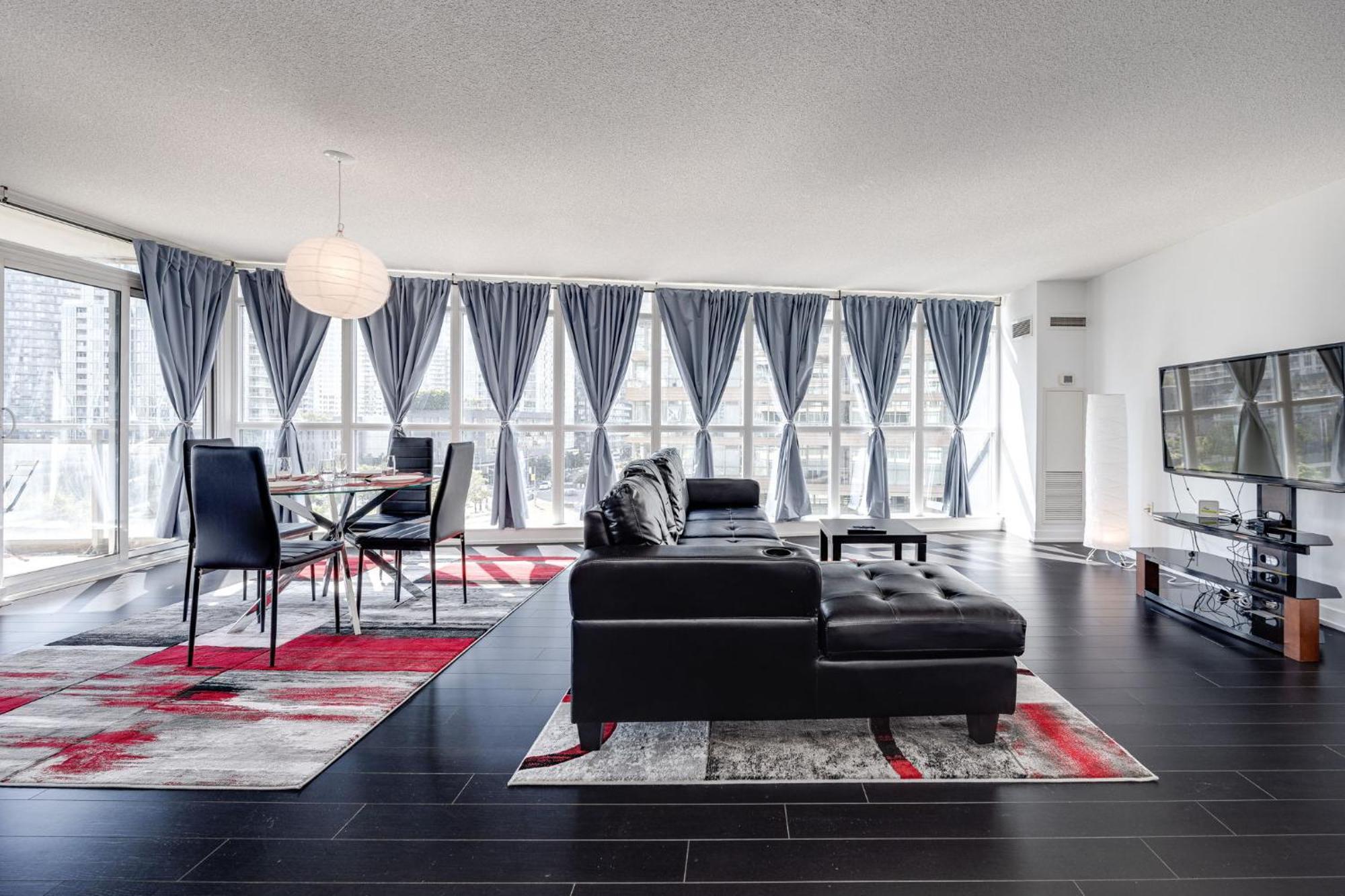 3Bdrm Lake View Condo In تورونتو المظهر الخارجي الصورة